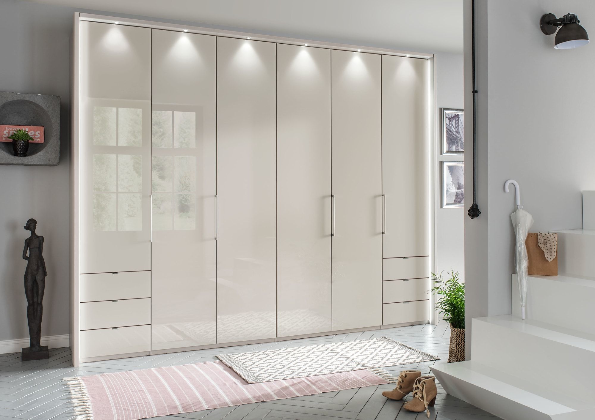 Oakwood Wiemann Kansas 6 Door Combi Wardrobe With 6 Side Drawers