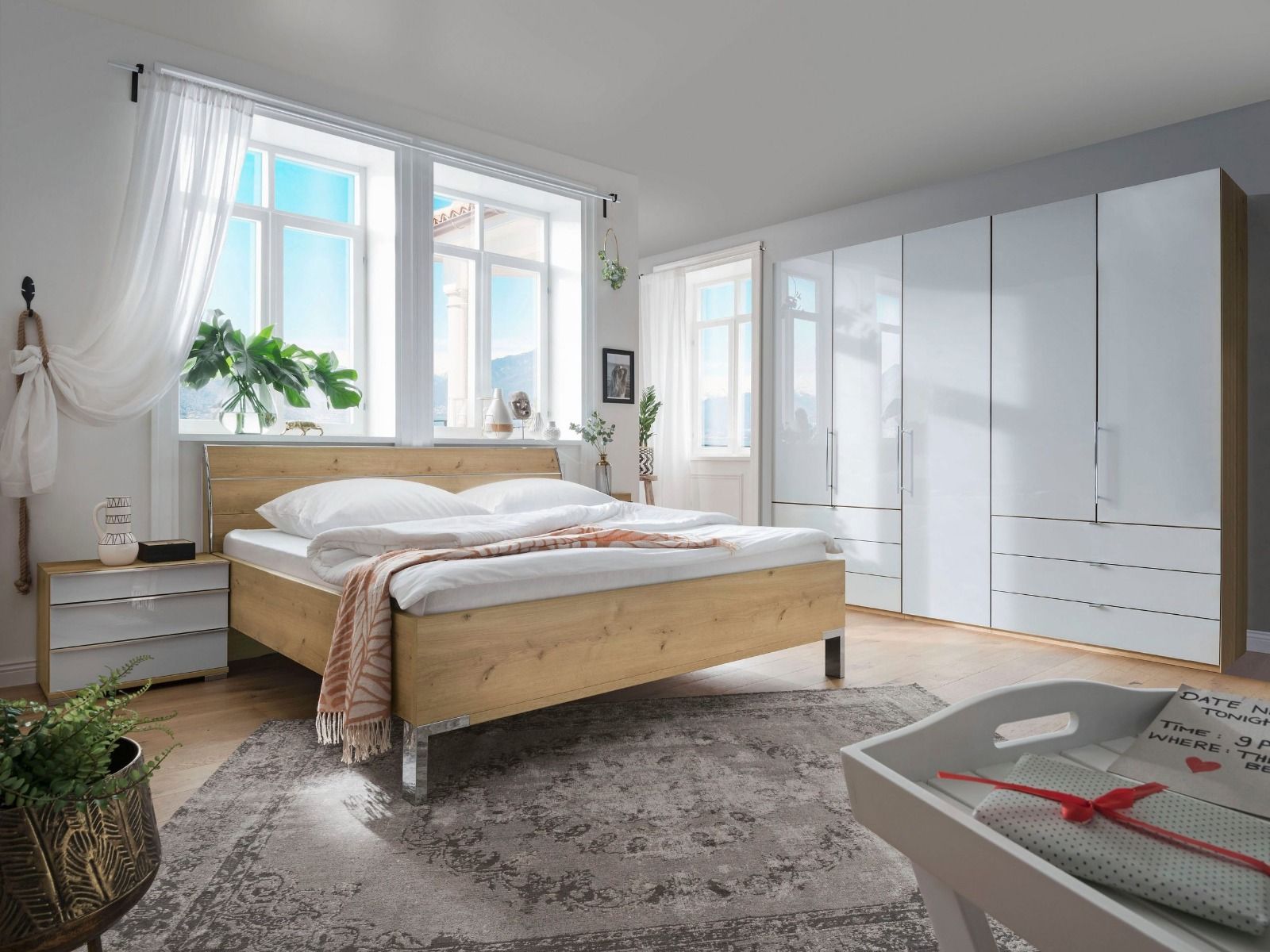 Oakwood Wiemann Loft Champagne Glass Front 250CM Bi-Folding Doors Wardrobe With Drawers