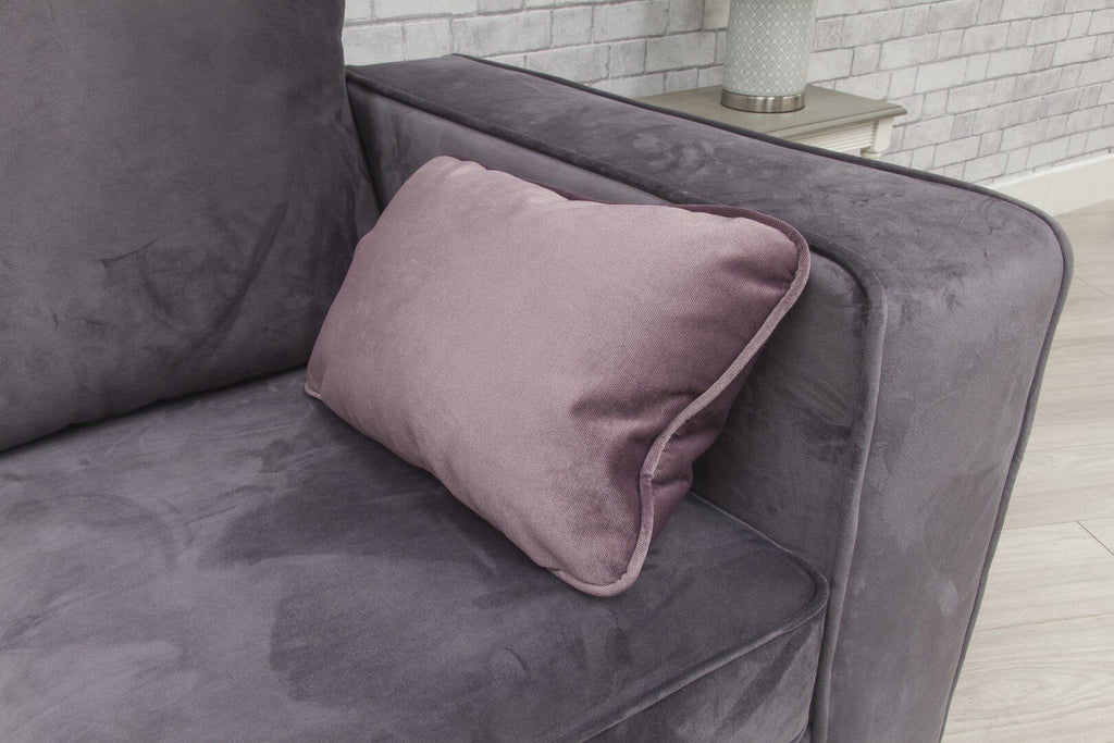 Oakwood Catania Chesterfield 2 Seater Sofa