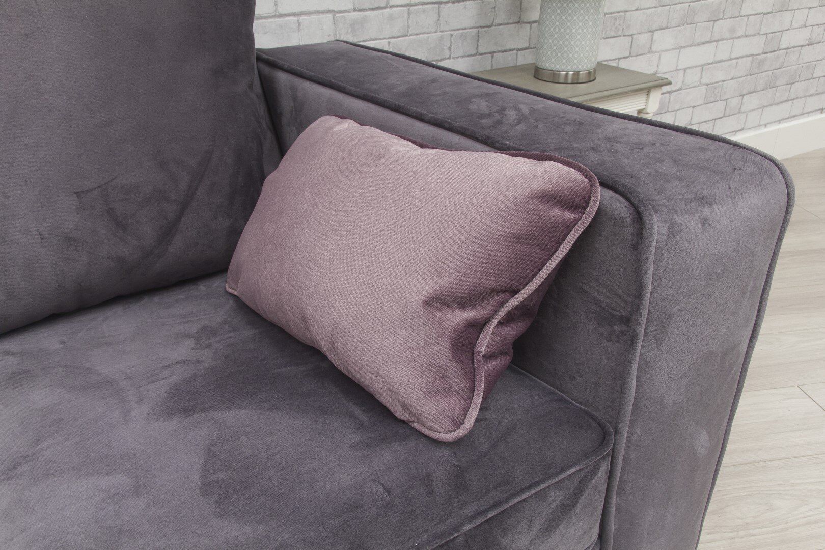 Oakwood Catania Chesterfield 2 Seater Sofa