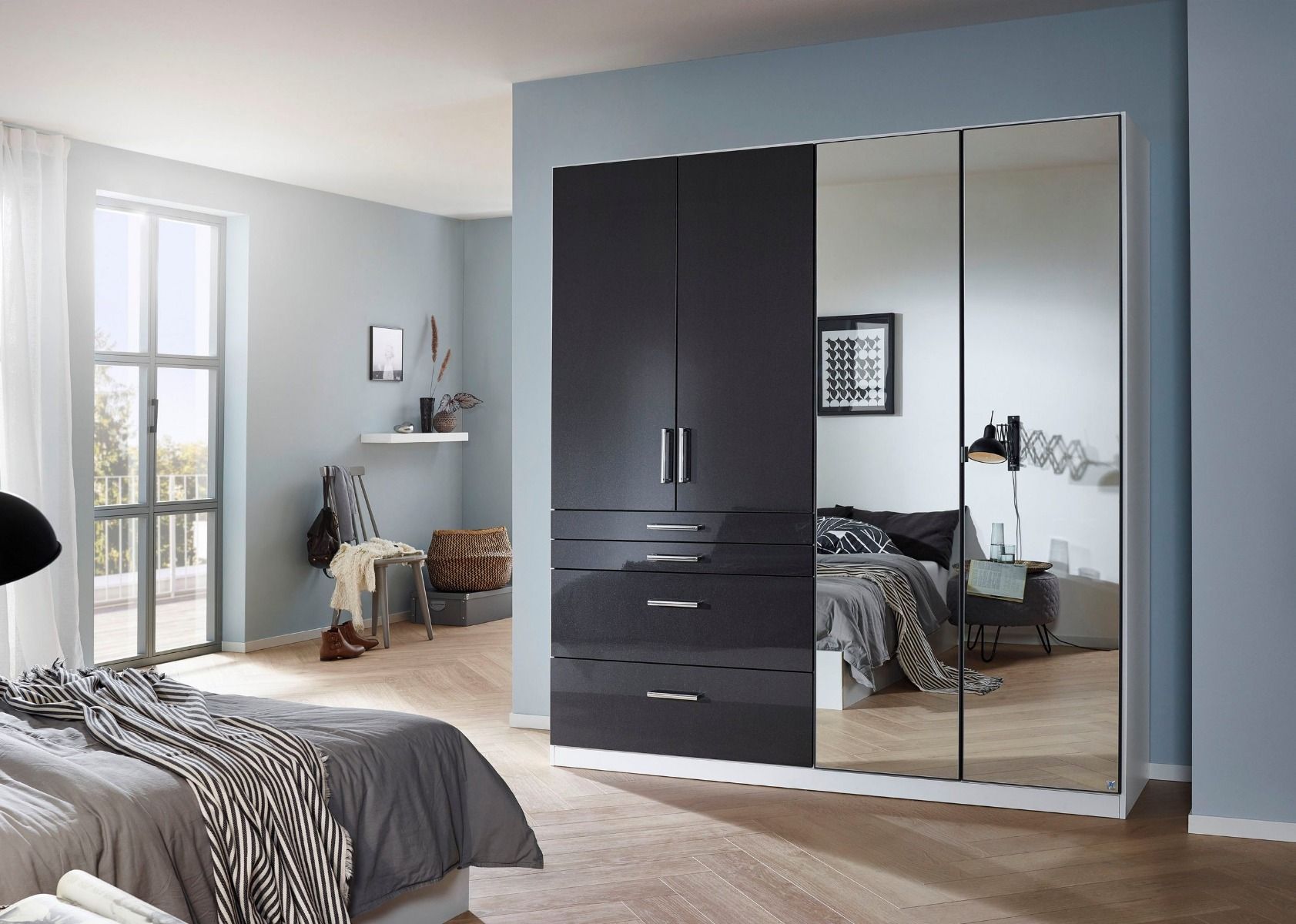 Oakwood Rauch Homburg High Gloss Effect Grey 4 Door Hinged Combi Wardrobe