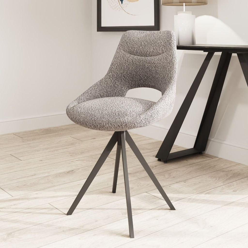 Oakwood Vida Living  Icarus 1600 - 2400 Extending Dining Table With Barefoot Dining Chairs