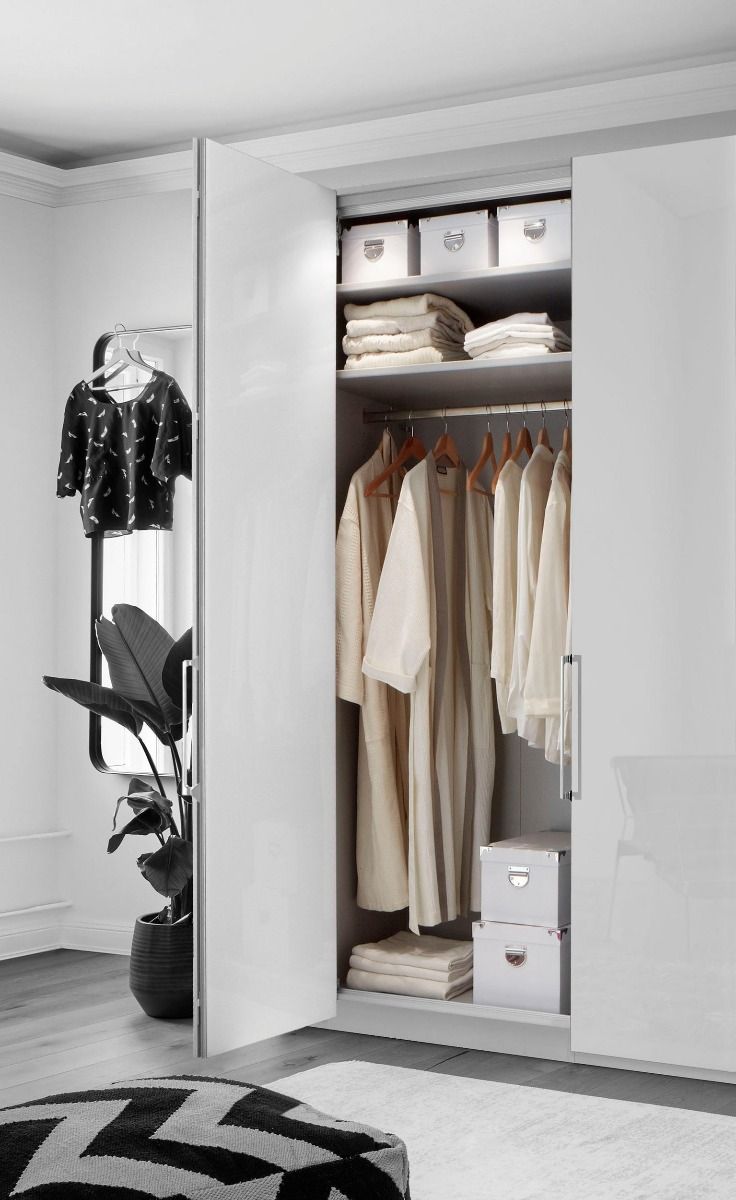 Oakwood Wiemann "Monaco 2000" White Bi-Folding Doors Wardrobe - 300CM