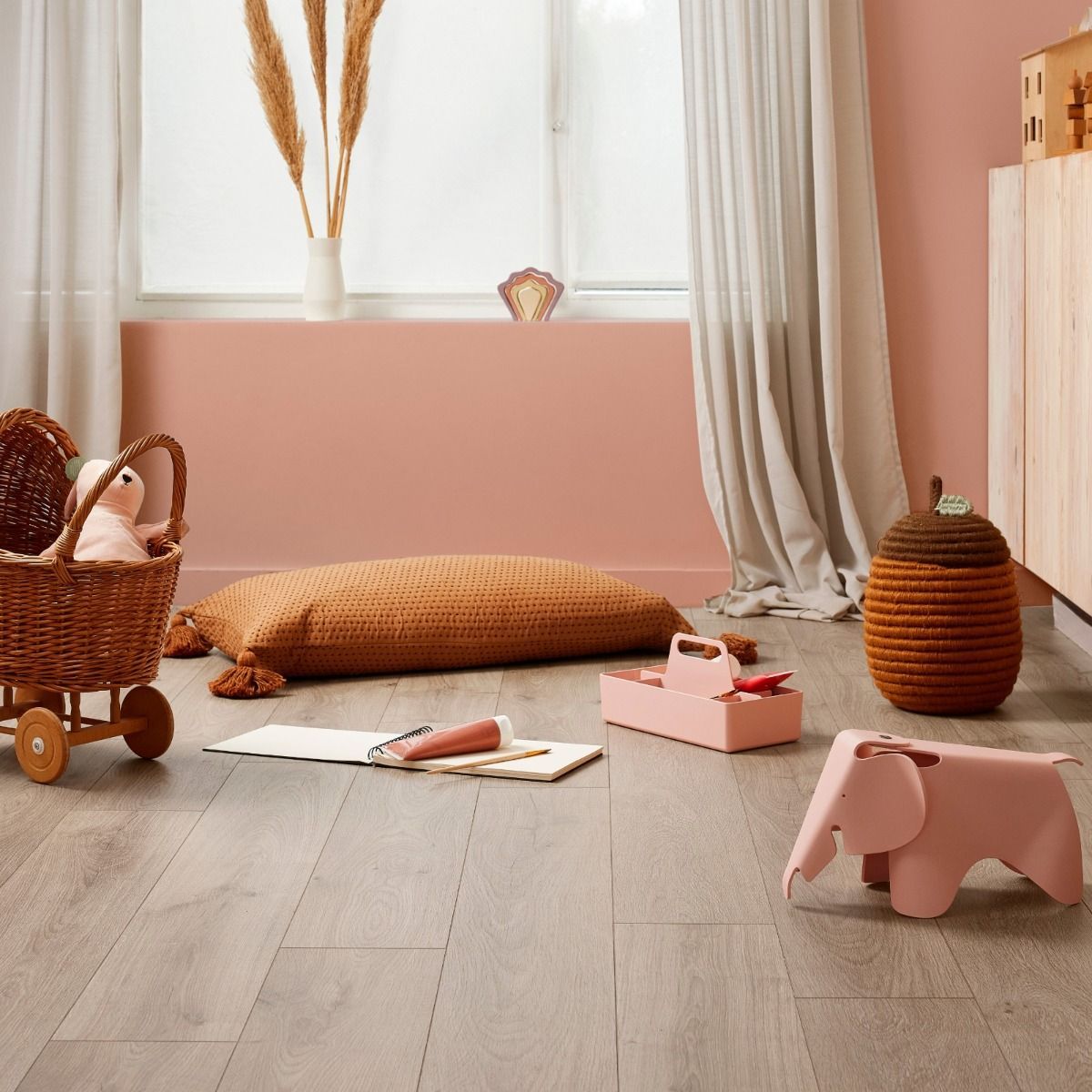 Oakwood Berry Alloc Ocean 8 V4 Laminate Flooring Crush Brown Natural