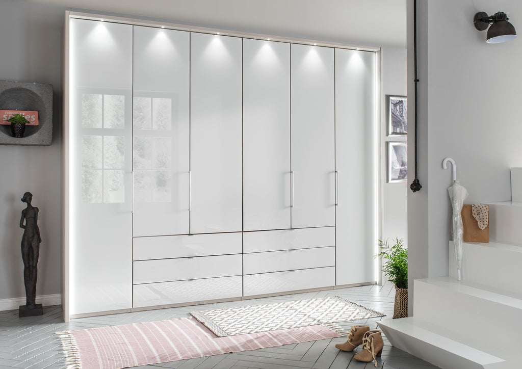 Oakwood Wiemann Kansas 6 Door Combi Wardrobe With 4 Centred Mirror Doors