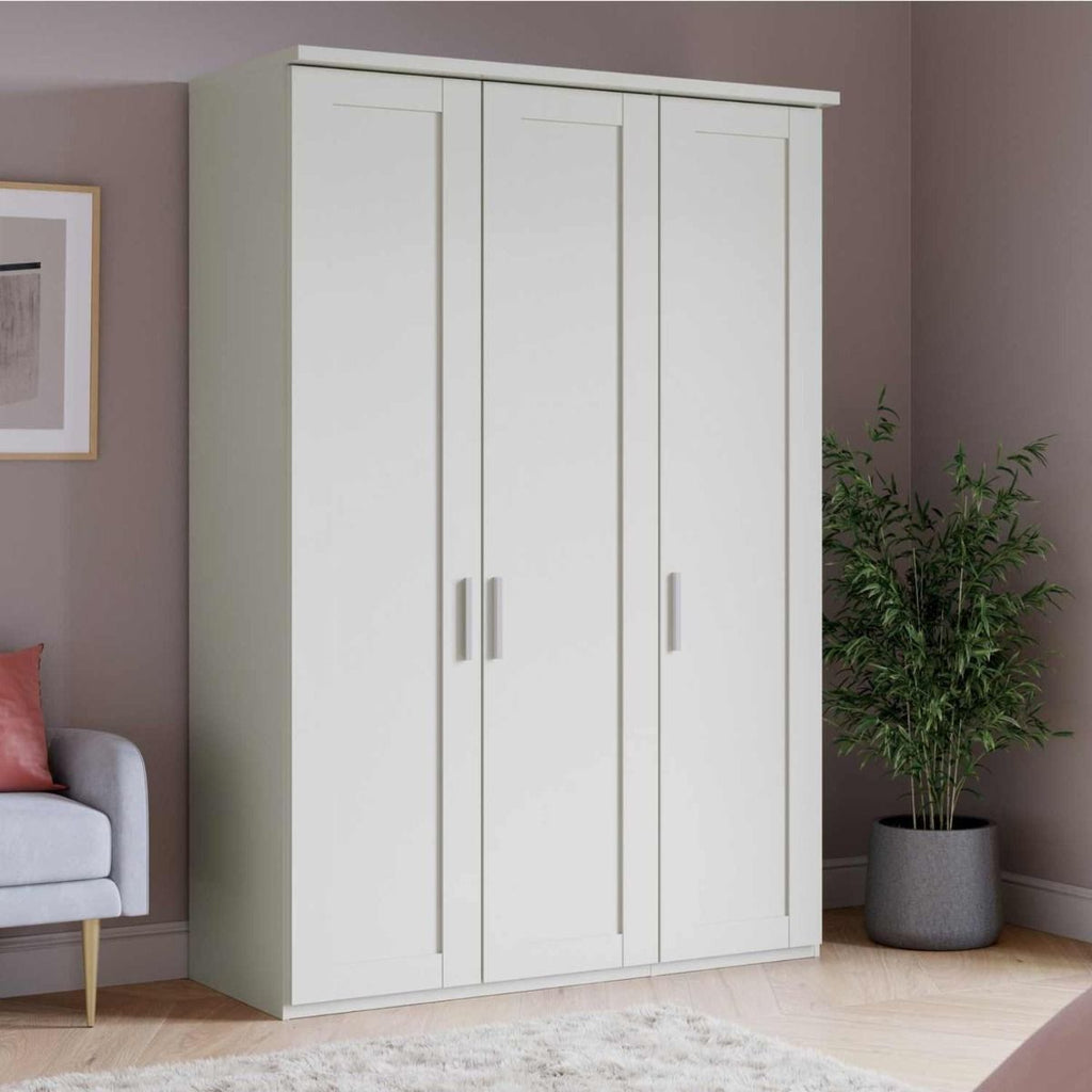 Oakwood Wiemann Cambridge Hinged 3 Door Wardrobe