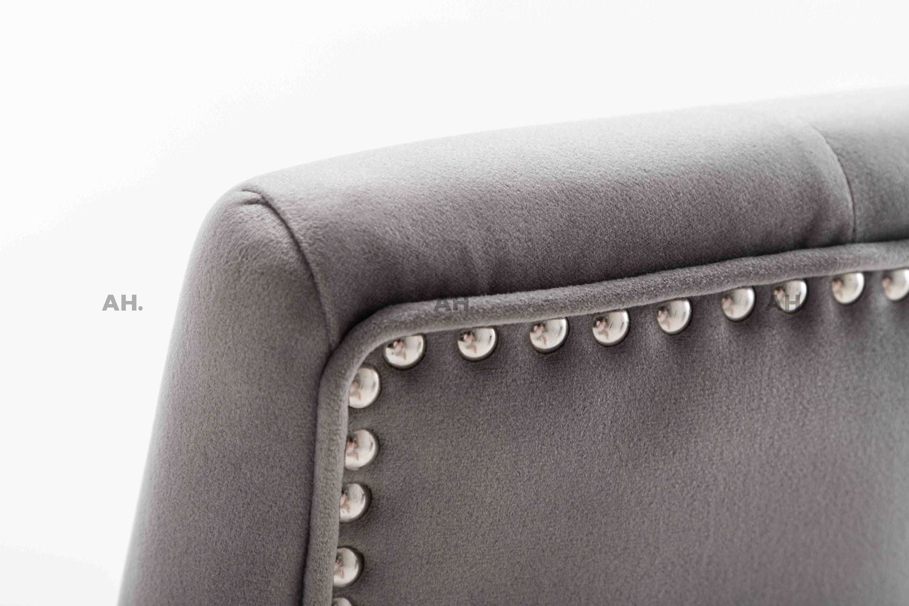 Oakwood Knightsbridge Light Grey Knockerback Plush Velvet Chair