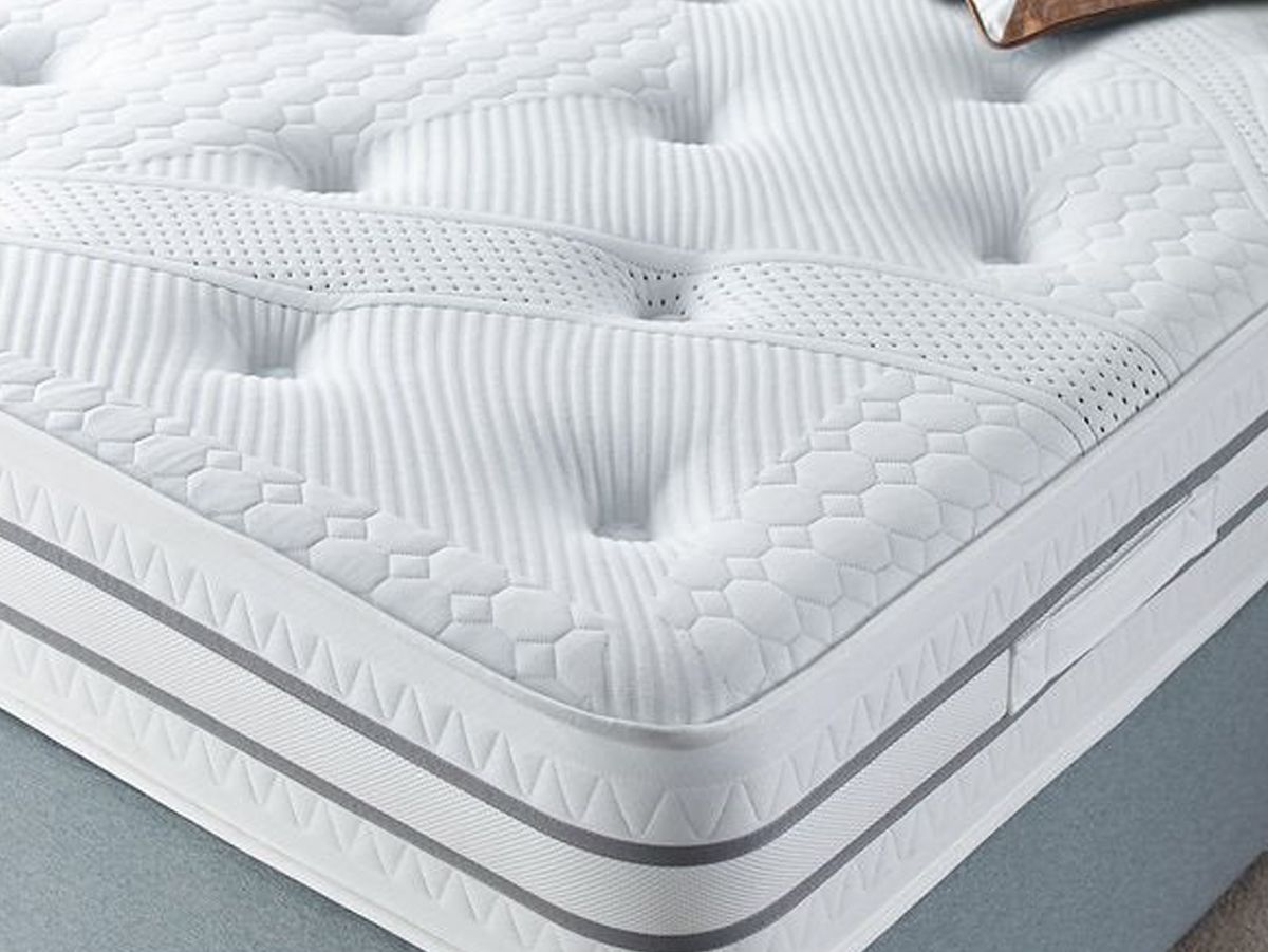 Oakwood Mistral 1000 Mattress & Upholstered Divan Set