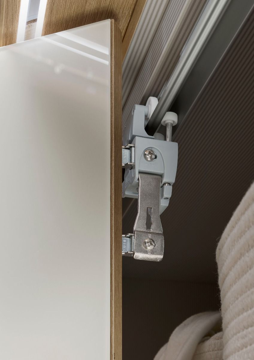 Oakwood Wiemann Monaco Corner Wardrobe With Glass Front Bi-Folding Doors