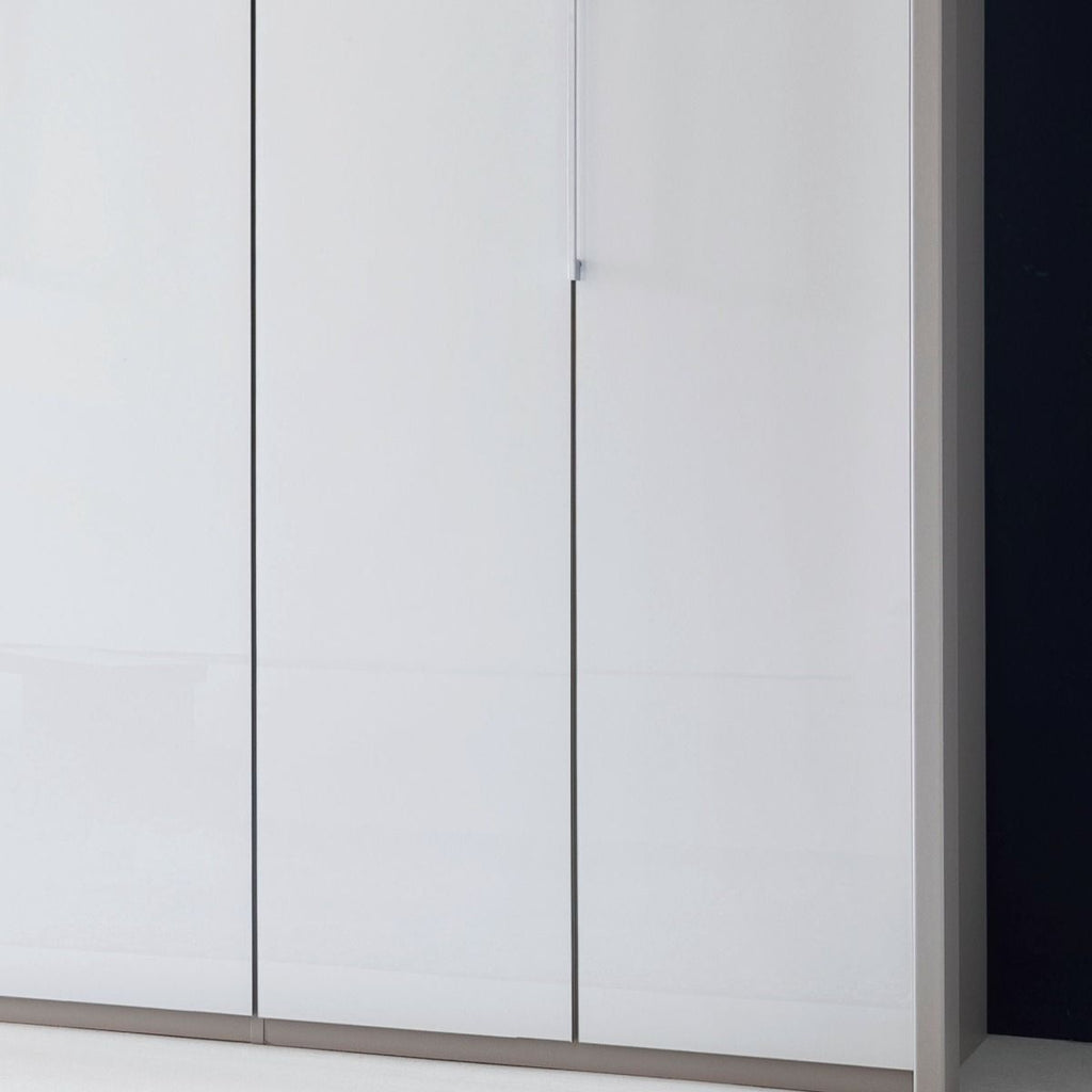 Oakwood Wiemann "Monaco 2000" White Bi-Folding Doors Wardrobe - 300CM