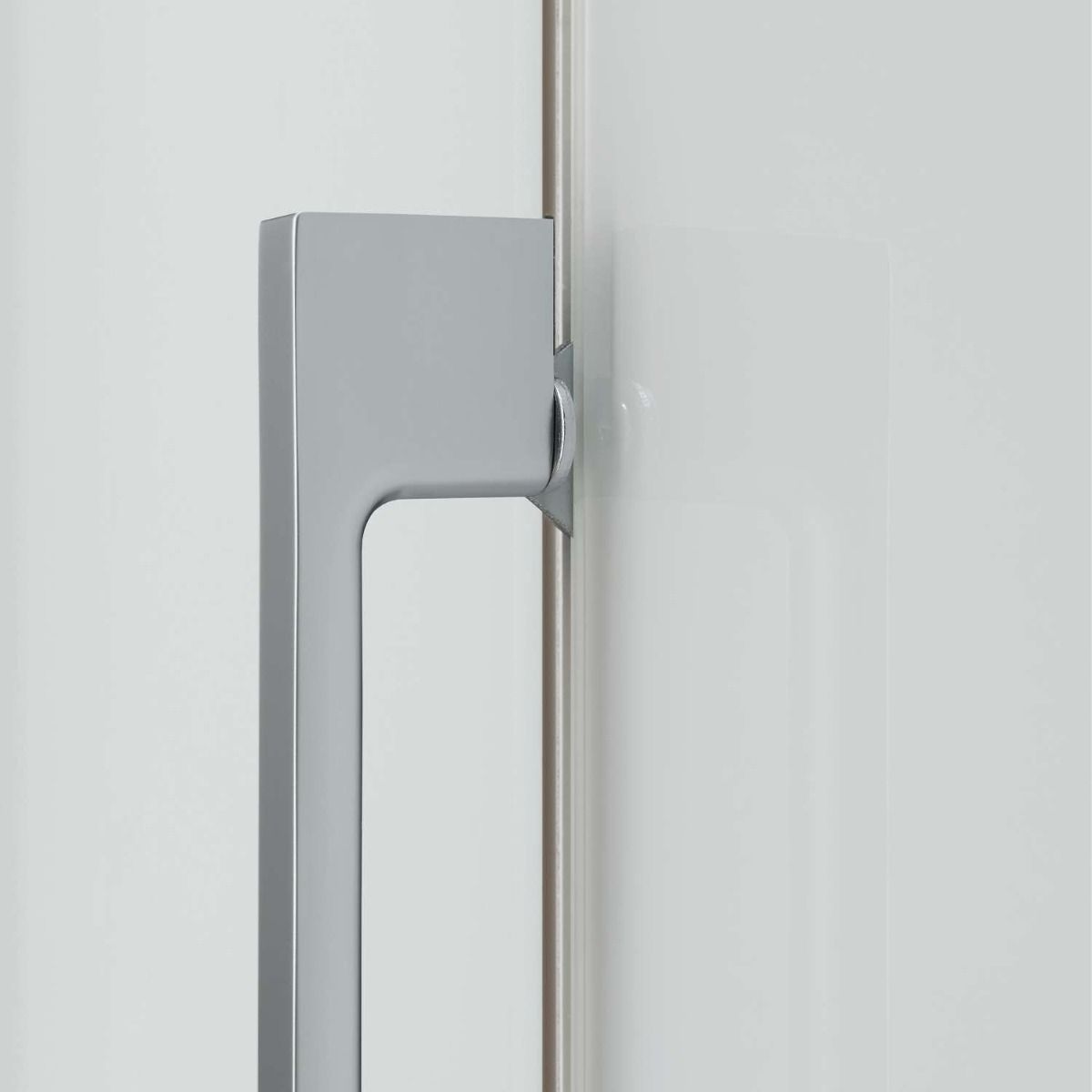 Oakwood Wiemann "Monaco 2000" White Bi-Folding Doors Wardrobe - 300CM