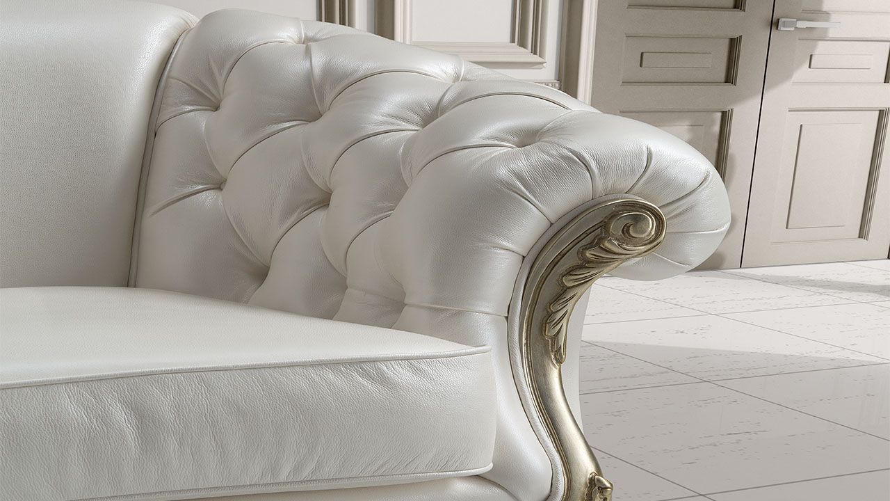 Oakwood Newtrend Concepts  Classic Italian Style Botticelli Premium Quality Leather Sofa