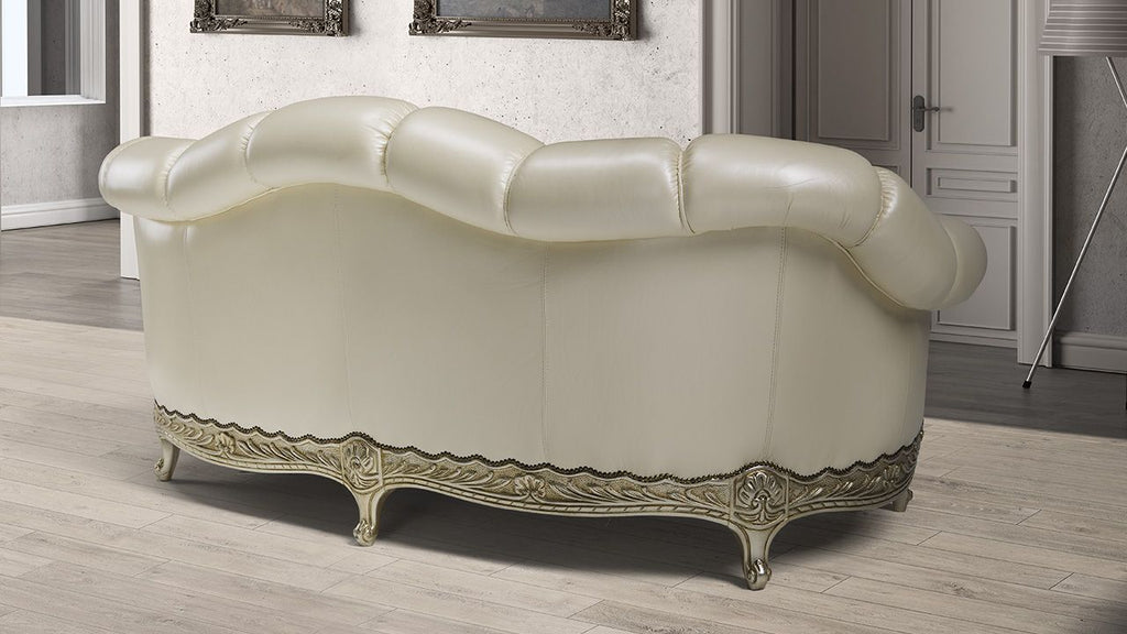 Oakwood Newtrend Concepts Carlos The Classic Style Supreme Quality Italian Leather Sofa