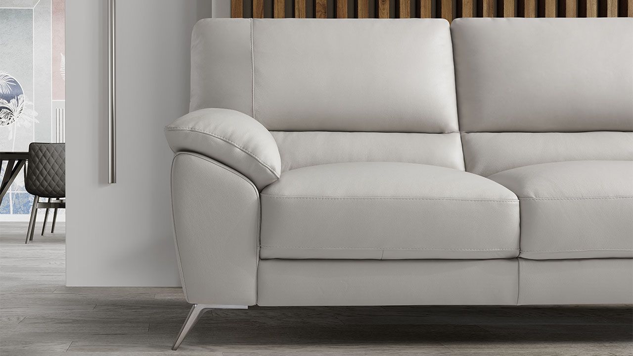 Oakwood Newtrend Concepts Envy Italian Leather suits