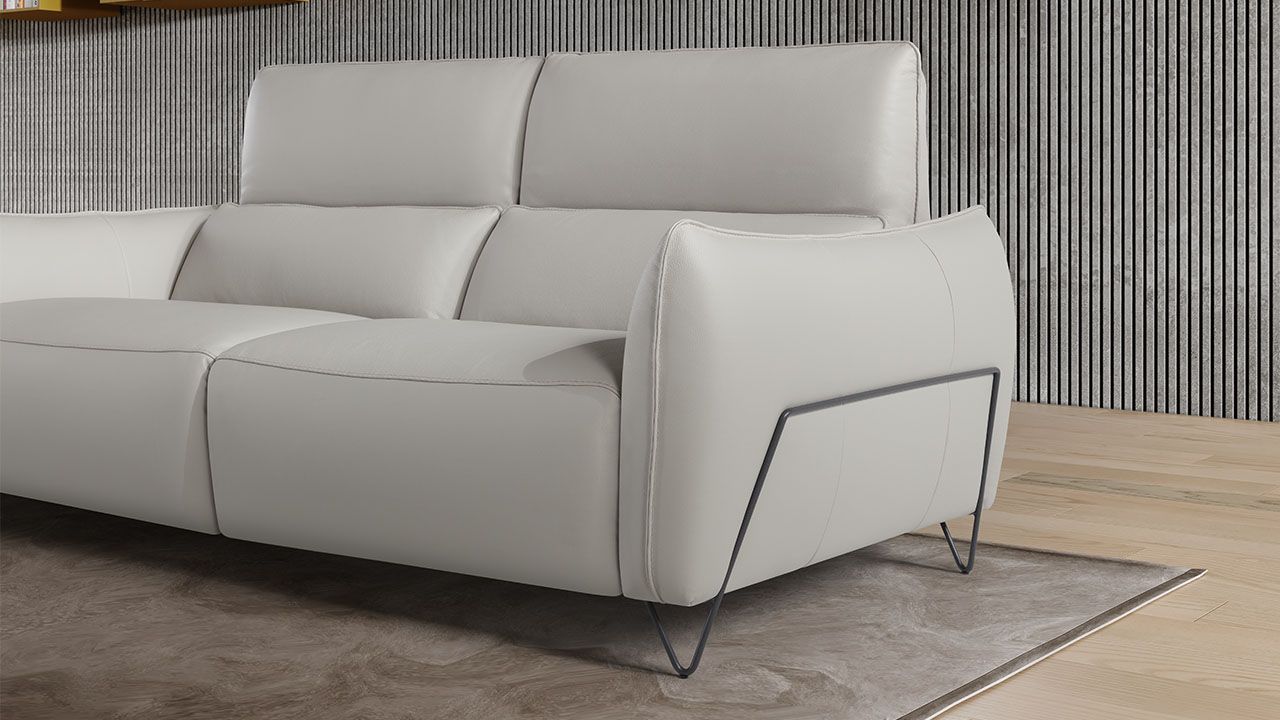 Oakwood Newtrend Concepts Italian Supreme Leather Nashira 3-Seater Sofa