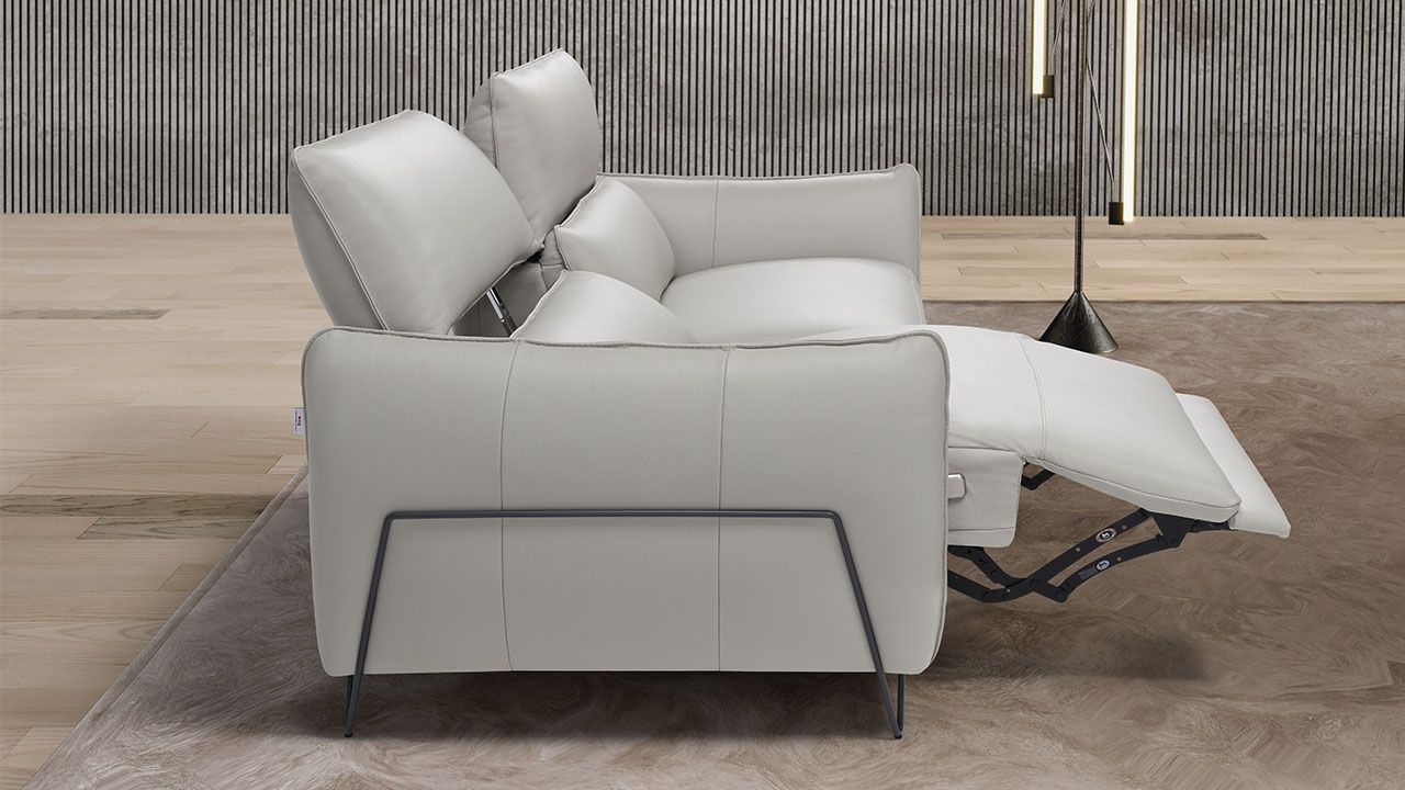 Oakwood Newtrend Concepts Italian Supreme Leather Nashira 3-Seater Sofa