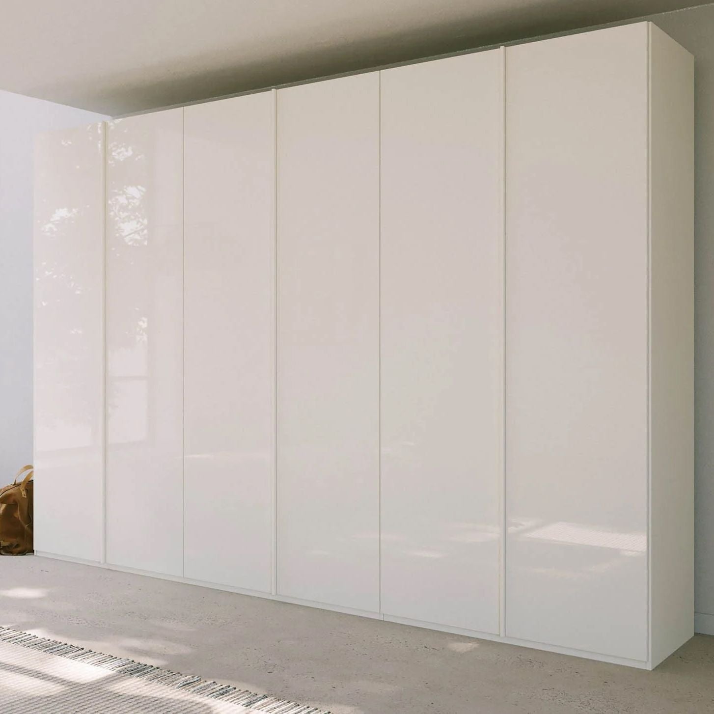 Oakwood Rauch Skat meridian 6 Hinged Door Wardrobe Glass Finish
