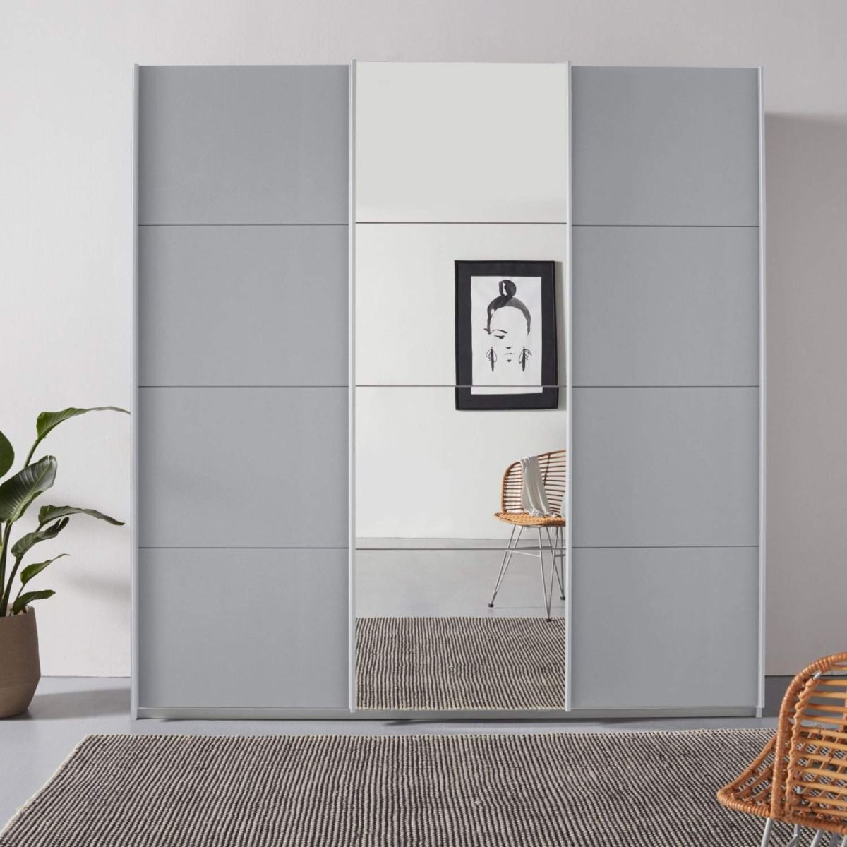 Oakwood Rauch Kulmbach Silk Grey Glass 3 Sliding Door Wardrobe