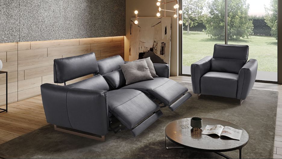 Oakwood Newtrend Concepts Italian Supreme Leather Baccarat 3 Seater Sofa
