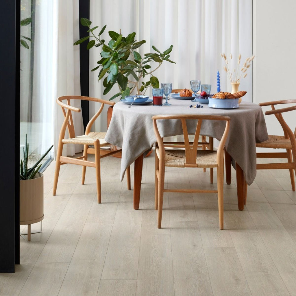 Oakwood Berry Alloc Ocean 8 V4 Laminate Flooring Texas Light Natural