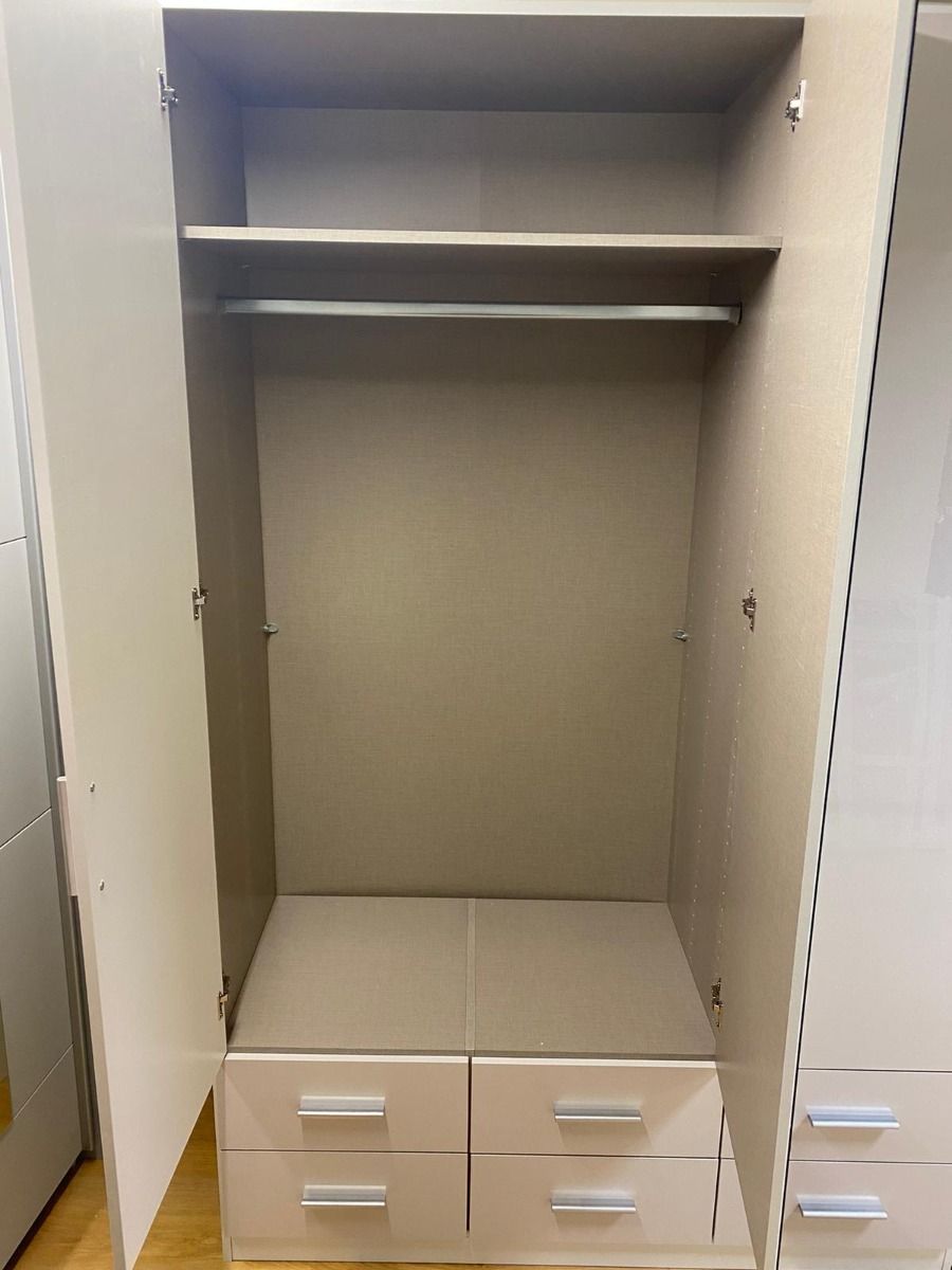 Oakwood Rauch Stuttgart 3-Door Combi Wardrobe