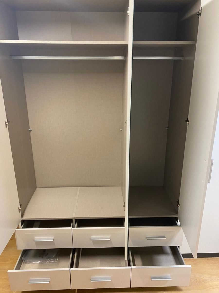 Oakwood Rauch Stuttgart 3-Door Combi Wardrobe